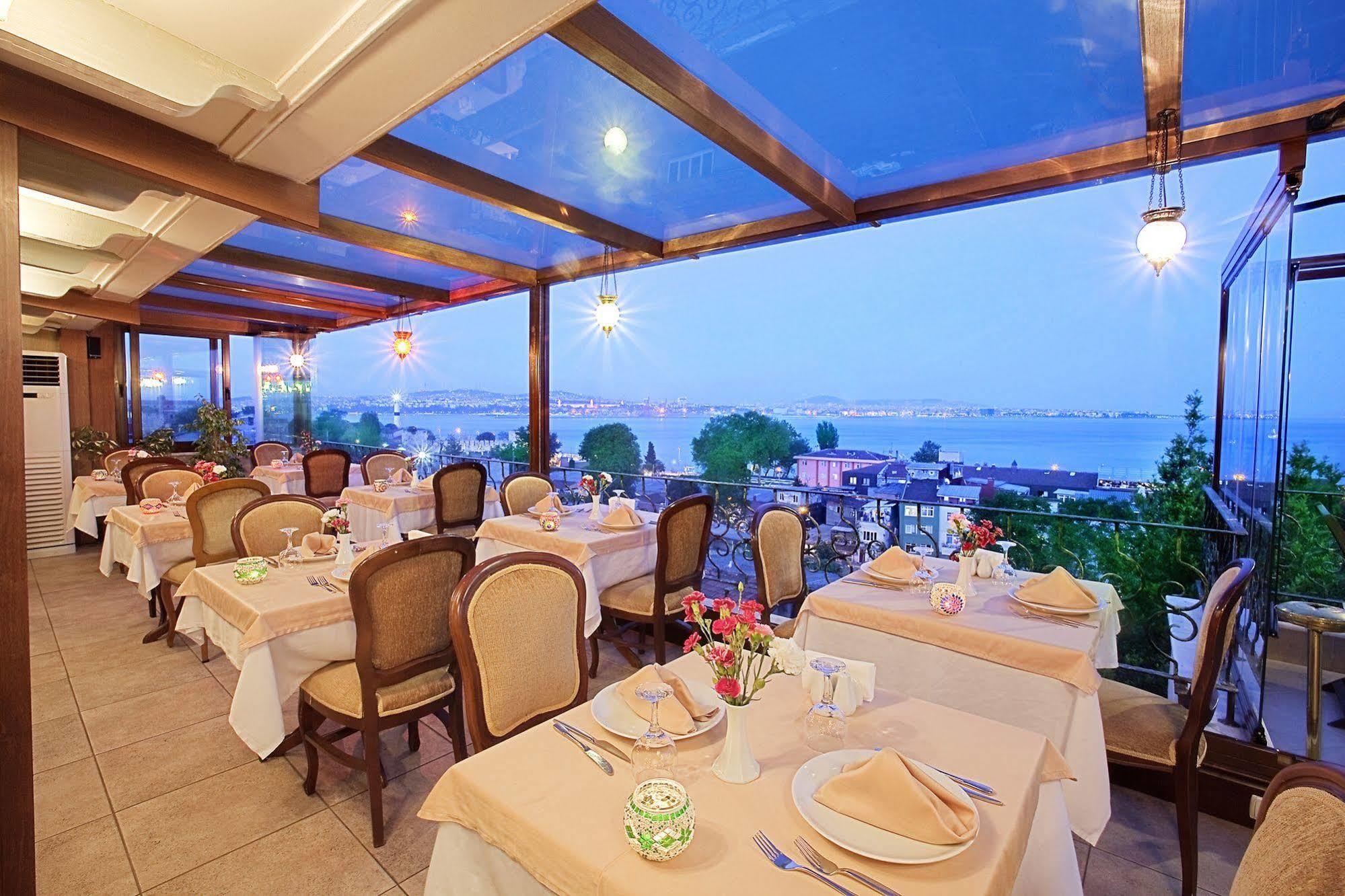 Azade Hotel Estambul Exterior foto