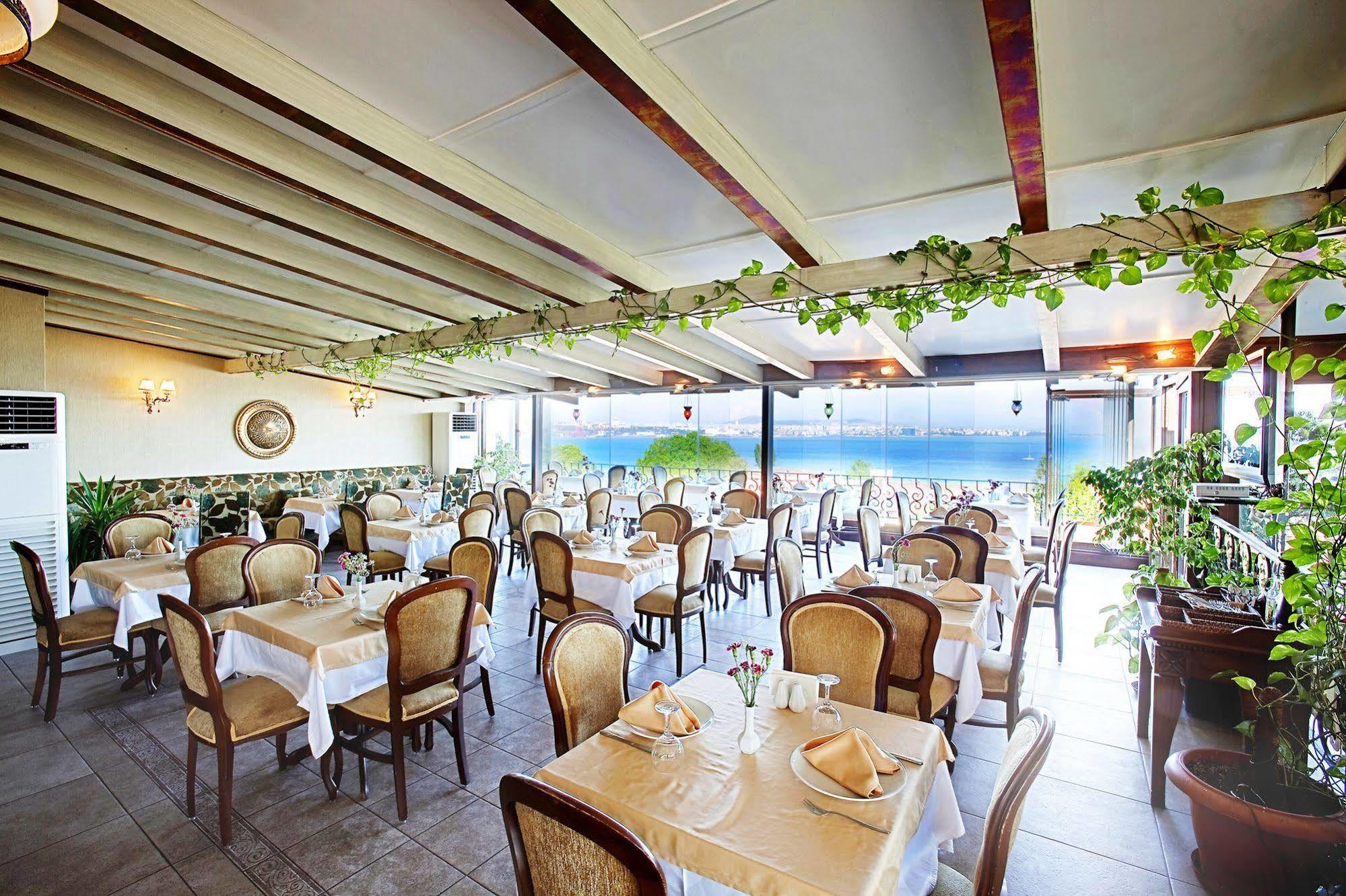 Azade Hotel Estambul Exterior foto
